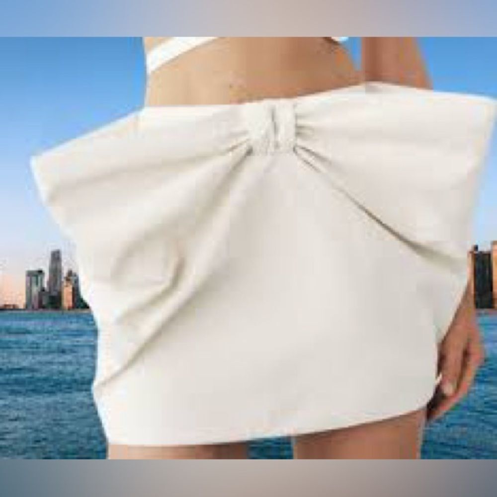 ZARA Boggers Favorite VOLUMINOUS MINI SKIRT SIZE XS